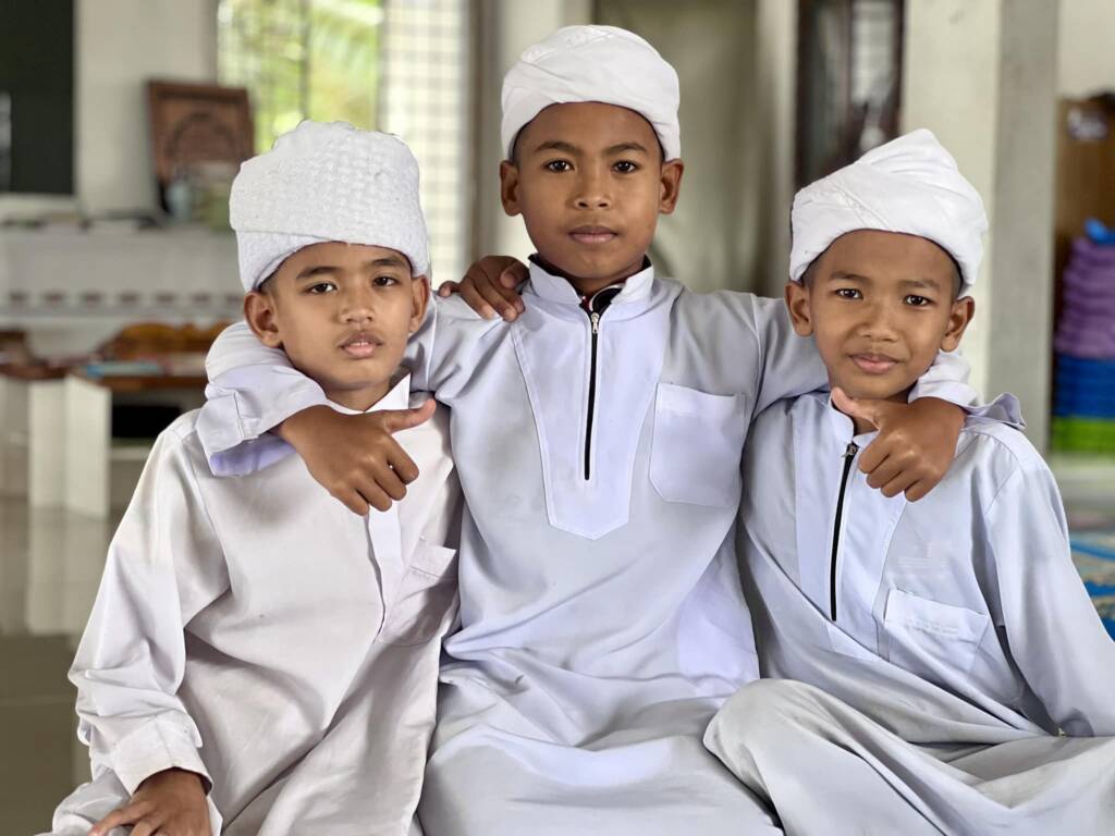 Berkhatan